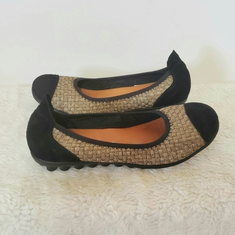 Bernie Mev Bella Me Gold Blk Flat Slip-On Loafers Sz 39 or 8.5/9 - Picture 4 of 15